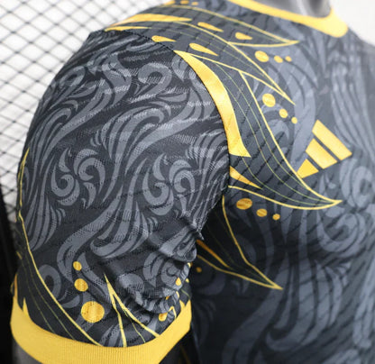 Real Madrid "Golden Wolf" Limited Jersey