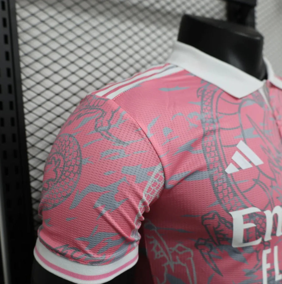 Real Madrid "Dragón Rosa" Limited Jersey