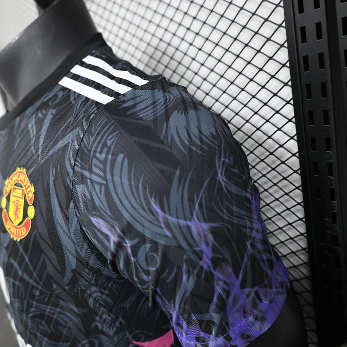 Manchester United "Midnight Roar" Limited Jersey