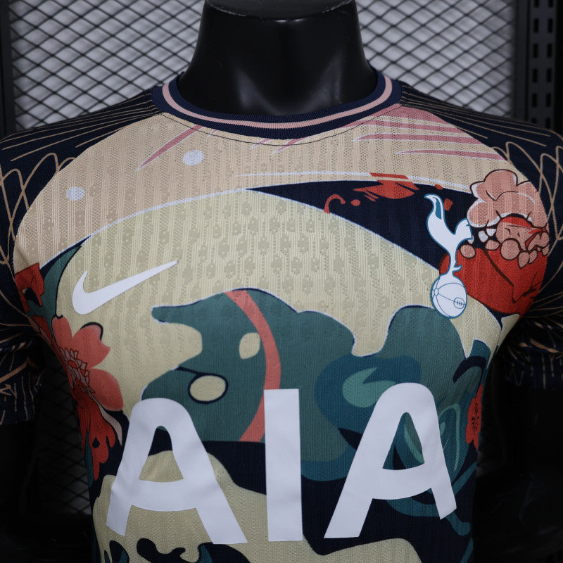 Tottenham "Spurs Hokusai" Limited Jersey